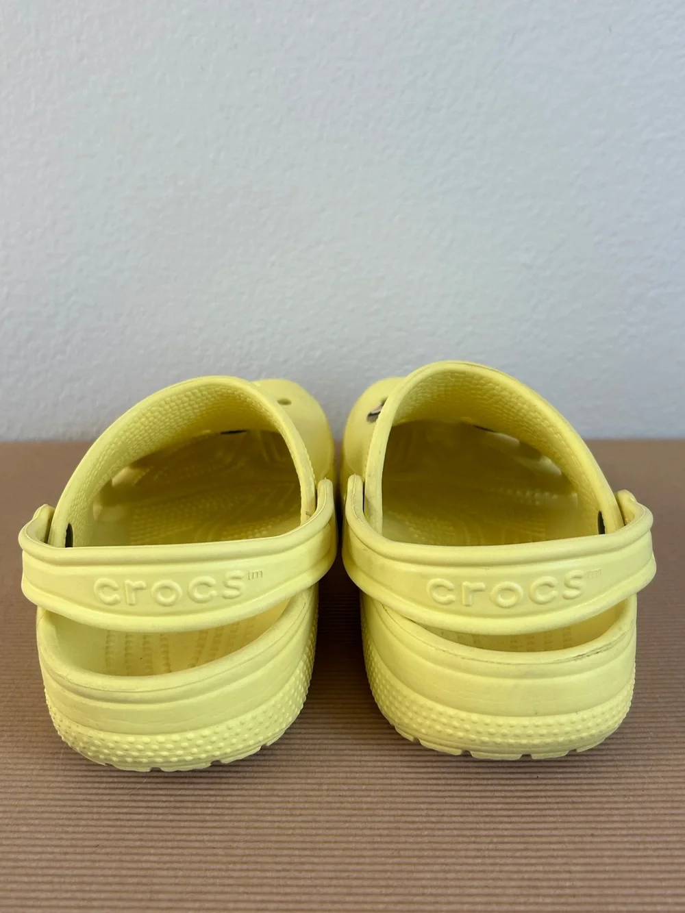 Yellow Crocs Classic Clogs Junior Size J3 Kids 3 With Jibbitz Charms